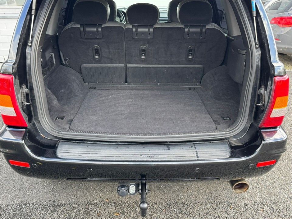 Fahrzeugabbildung Jeep Grand Cherokee 4.7 Overland Black Pearl Series