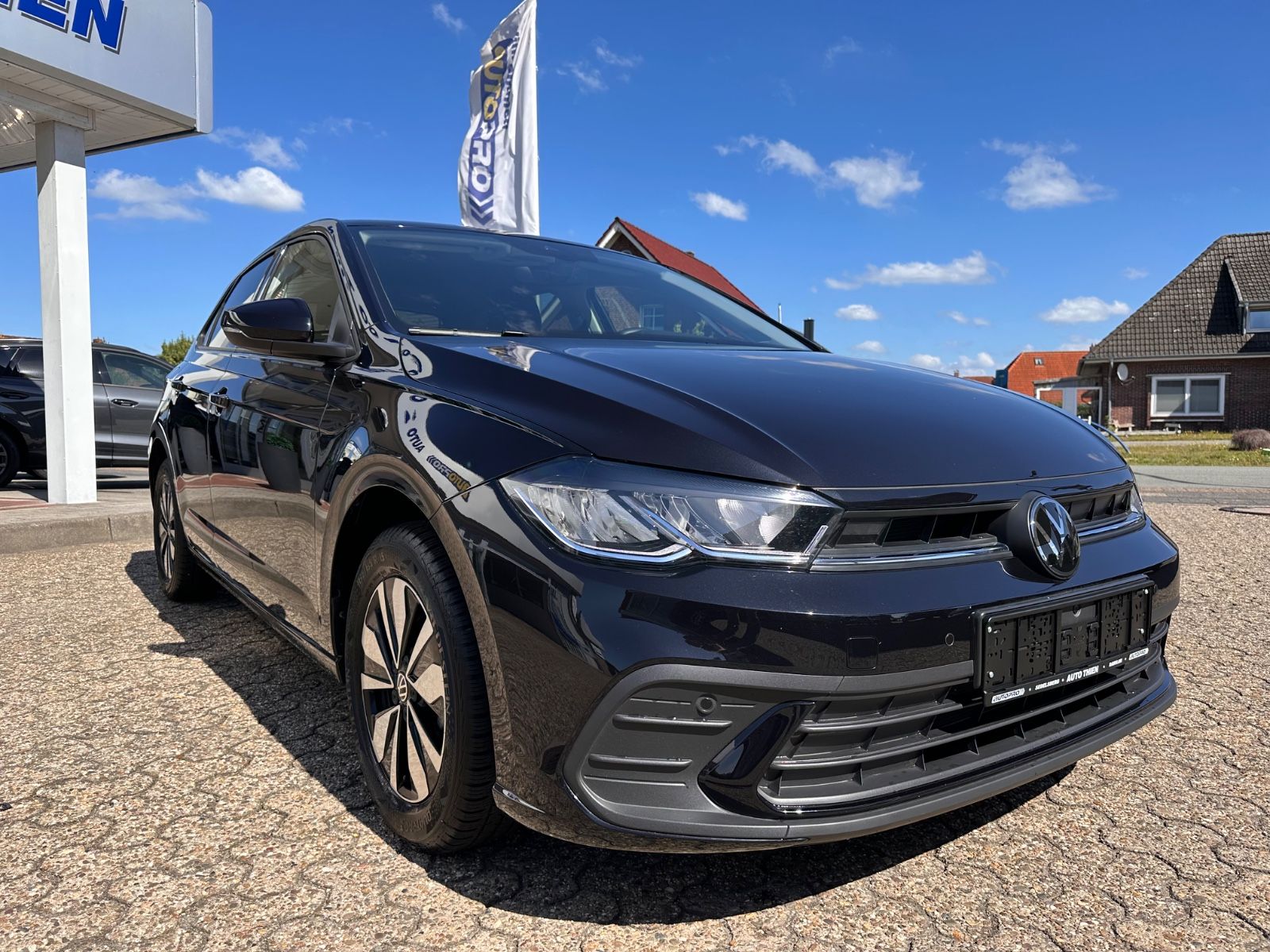 Fahrzeugabbildung Volkswagen Polo 1.0 TSI Goal DSG ACC/APP/GJR/LED/PDC