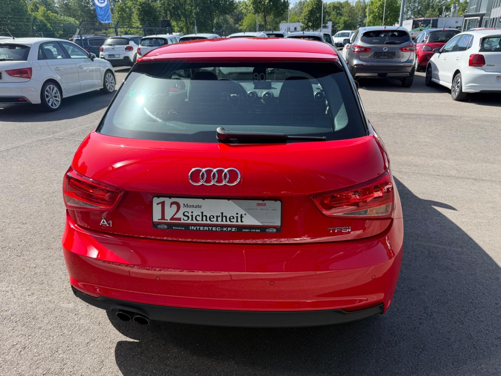 Audi A1 Sport*SHZ*PDC*FSP*USB*ALU*ALLWETTER*TÜV NEU*