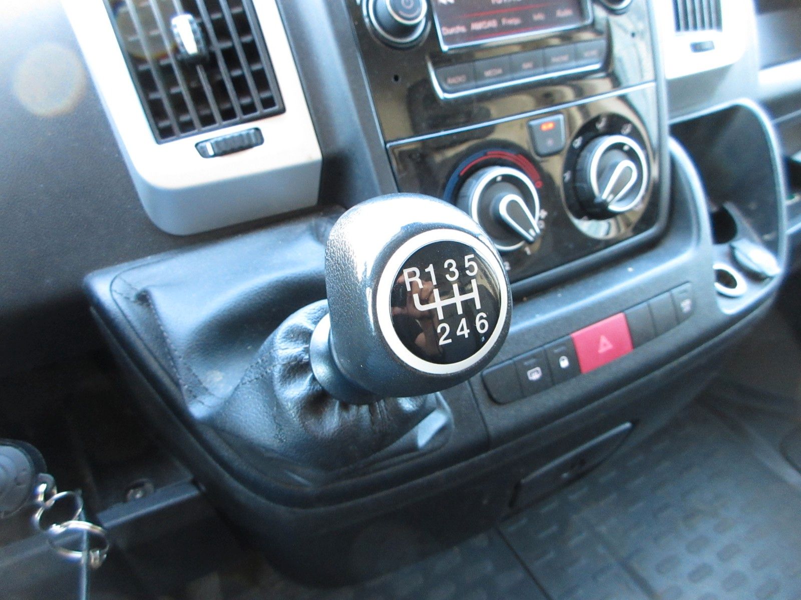 Fahrzeugabbildung Fiat Ducato Kasten 120MJT  L2H2  NAVI/AC/KAMERA/PDC