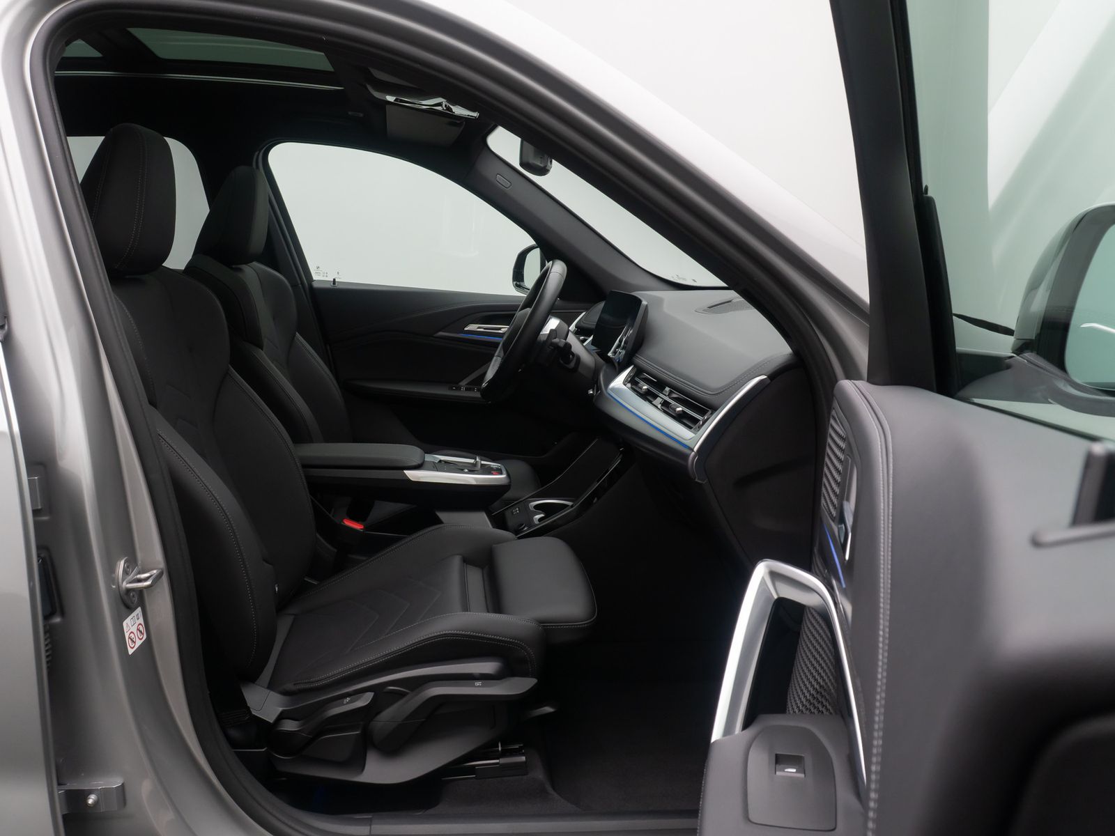 Fahrzeugabbildung BMW X1 sD18d M Sport Panorama Kamera DAB Komfort