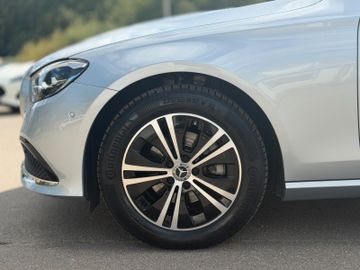 Mercedes E 220 - 10