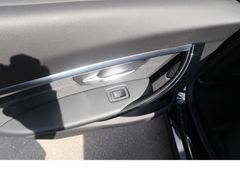 Fahrzeugabbildung BMW 318d Sport Line 1hd Navi Tempo Scheckheftgepfl