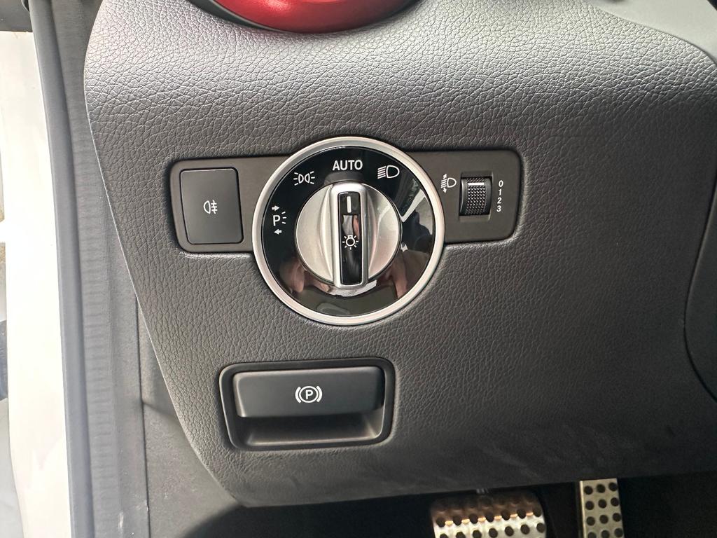 Mercedes-Benz SLC 200