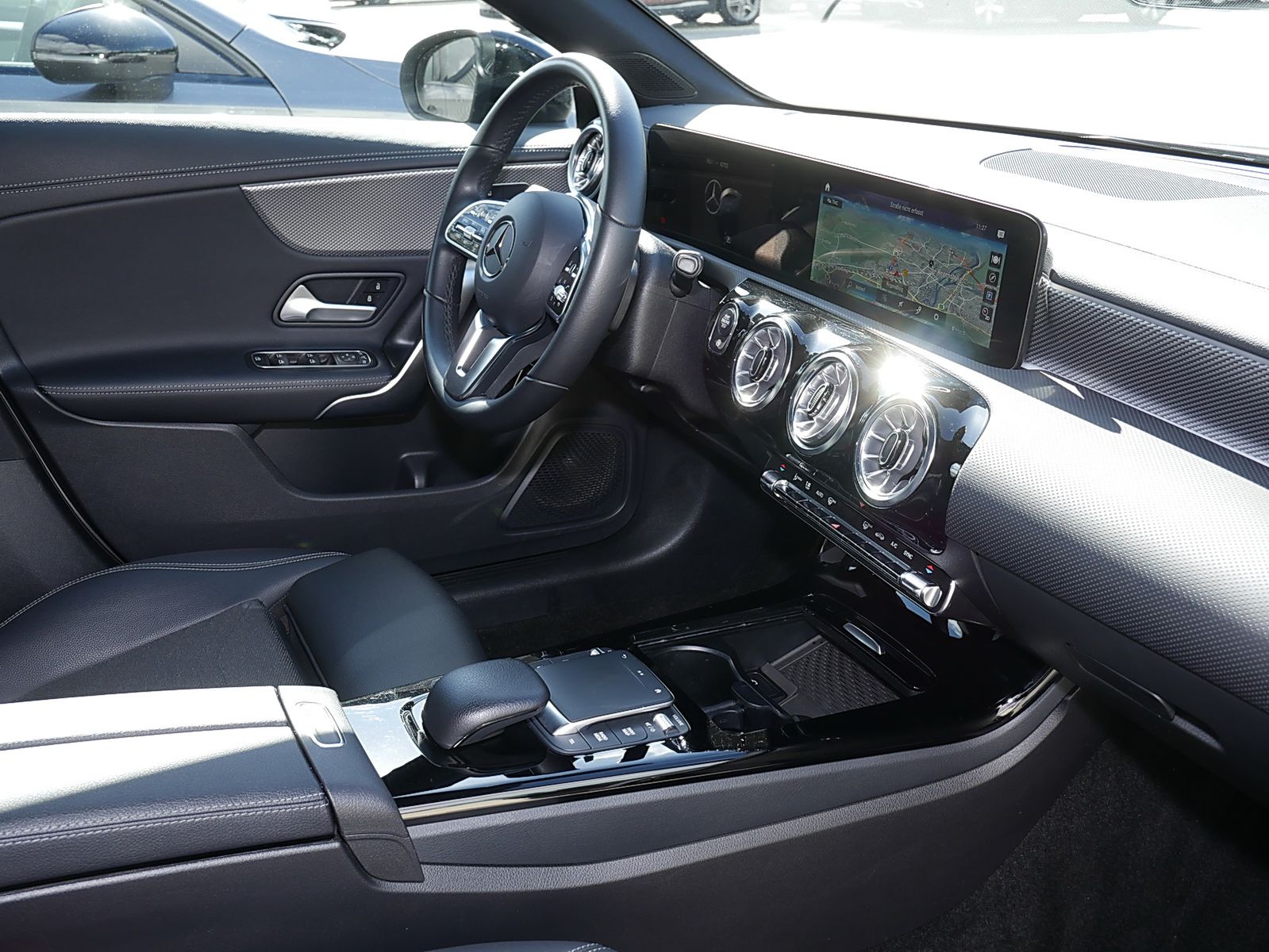 Mercedes-Benz CLA 180 Coupé PROGRESSIVE MULTIBEAM LED NIGHT foto 5