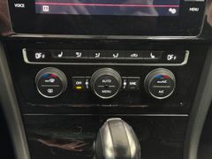 VW Golf VII Lim. GTI Performance /LED/virtual