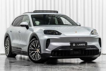 Porsche Cayenne - 1