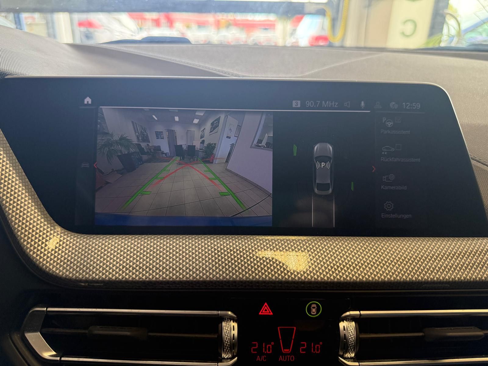 Fahrzeugabbildung BMW 220i Gran Coupe xDrive M Sport/1. Hand / KAMERA