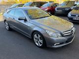 Mercedes-Benz E 350 Coupe CDI BE~AUTOMATIK~LEDER~EU5 - Mercedes-Benz E 350 in Wiesbaden