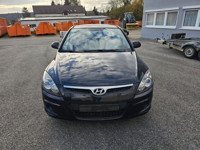 Hyundai i30 1.4 Classic ! TÜV ! KLIMA