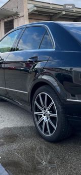 Mercedes-Benz Mercedes W212  CGI Benzin - Mercedes-Benz: W 212