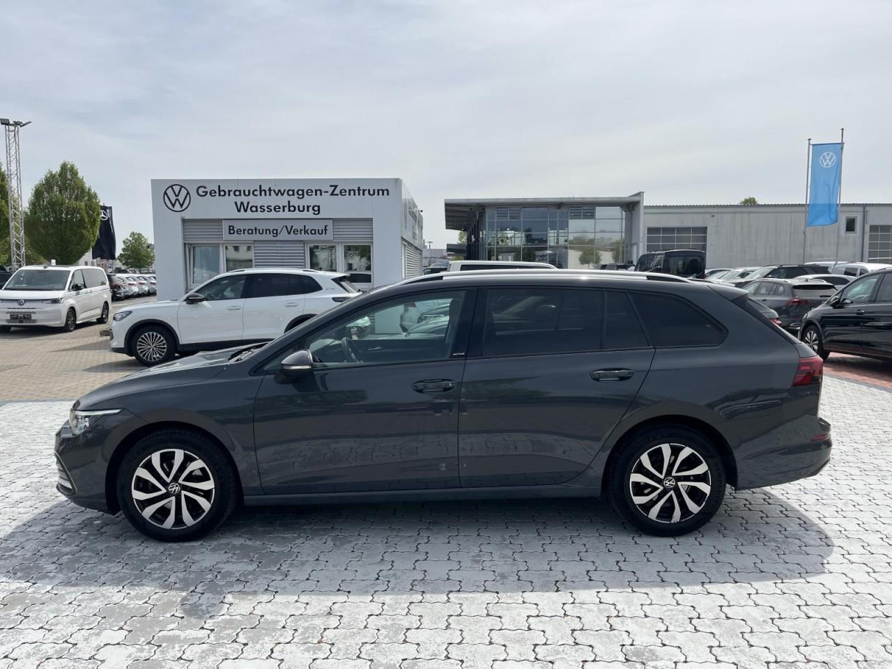 Volkswagen Golf VIII Variant 1.5 TSI Active (APP+NAVI+LED+R