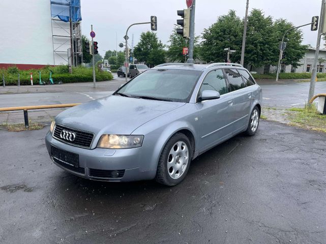 Audi A4 S-LINE*TEMPOMAT*SCHIEBEDACH*NAVI*TÜV 04/2026*