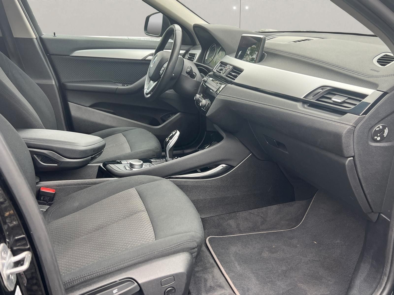 BMW X2 sDrive 18 d Advantage foto 16