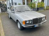 Mercedes-Benz W123 230 Coupé - Mercedes-Benz: Coupe, W123