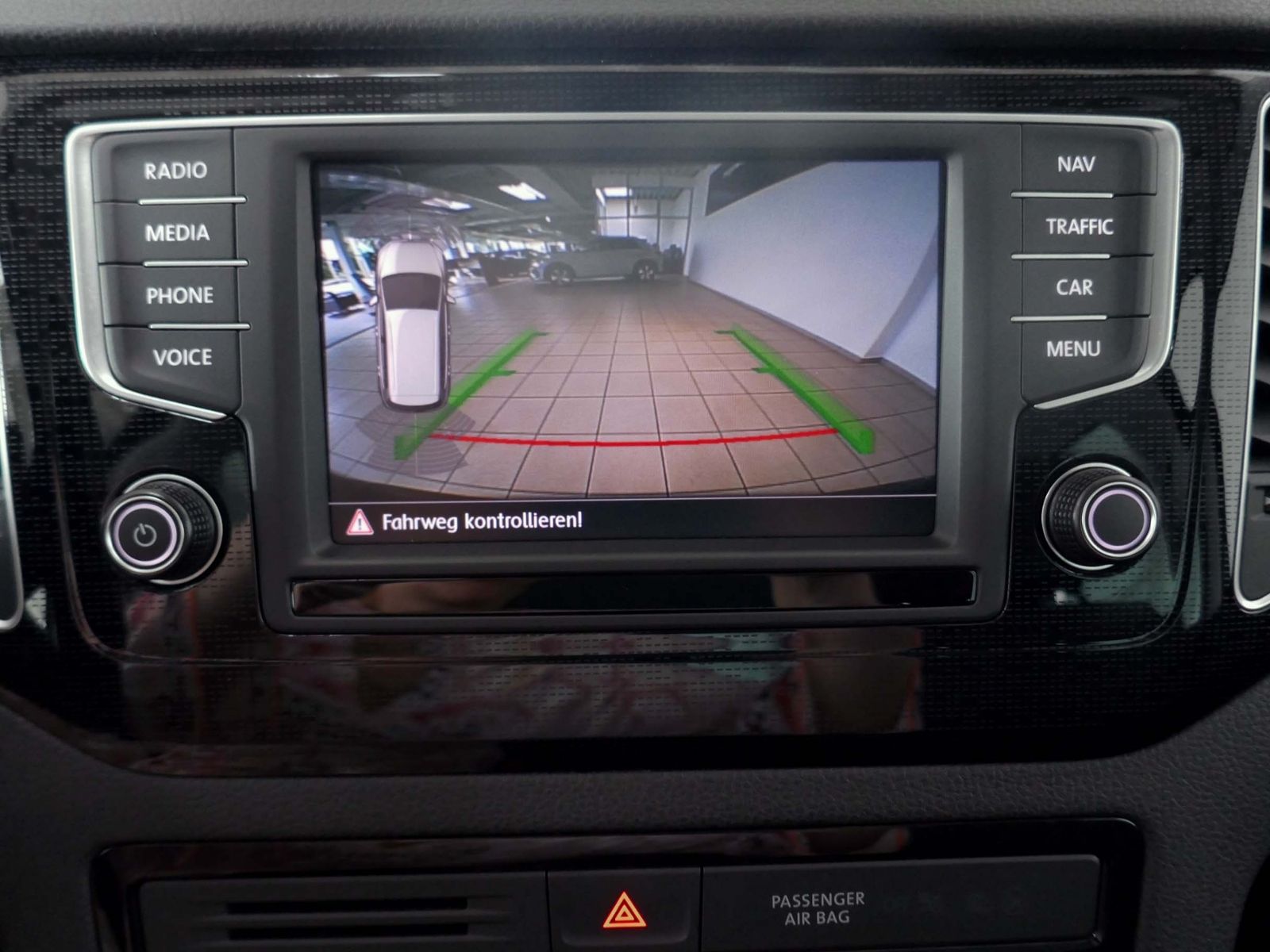 Fahrzeugabbildung Volkswagen Golf  Sportsvan SOUND 2.0 TDI DSG | Xenon RFK AC