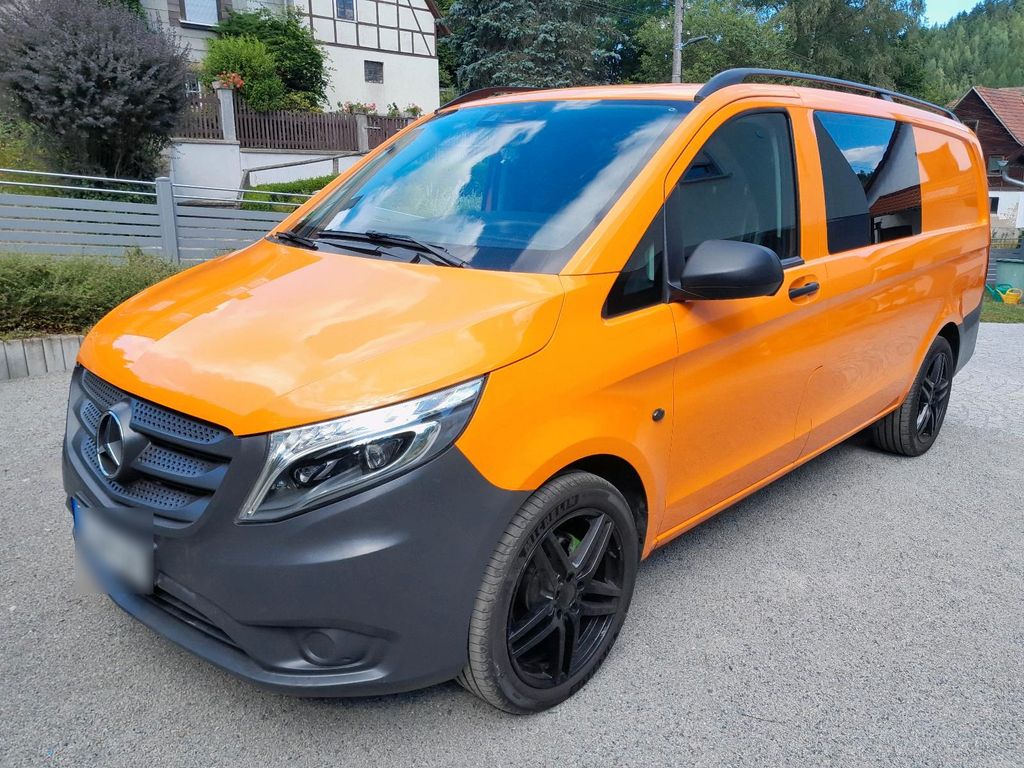 Image of Mercedes-Benz Vito