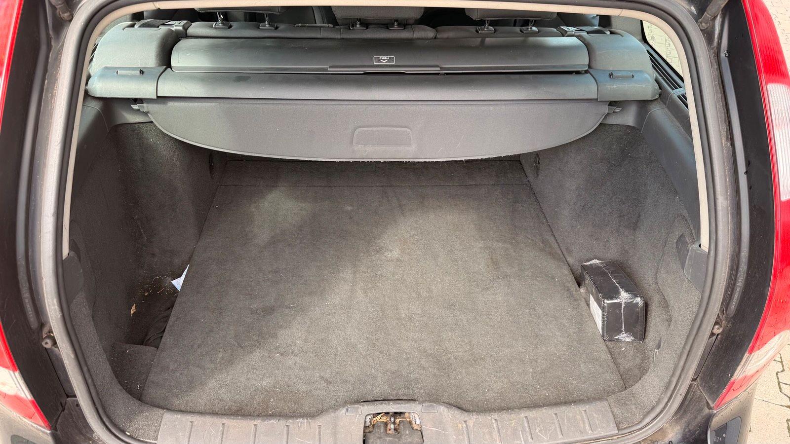 Volvo V50 2005 — photo 8