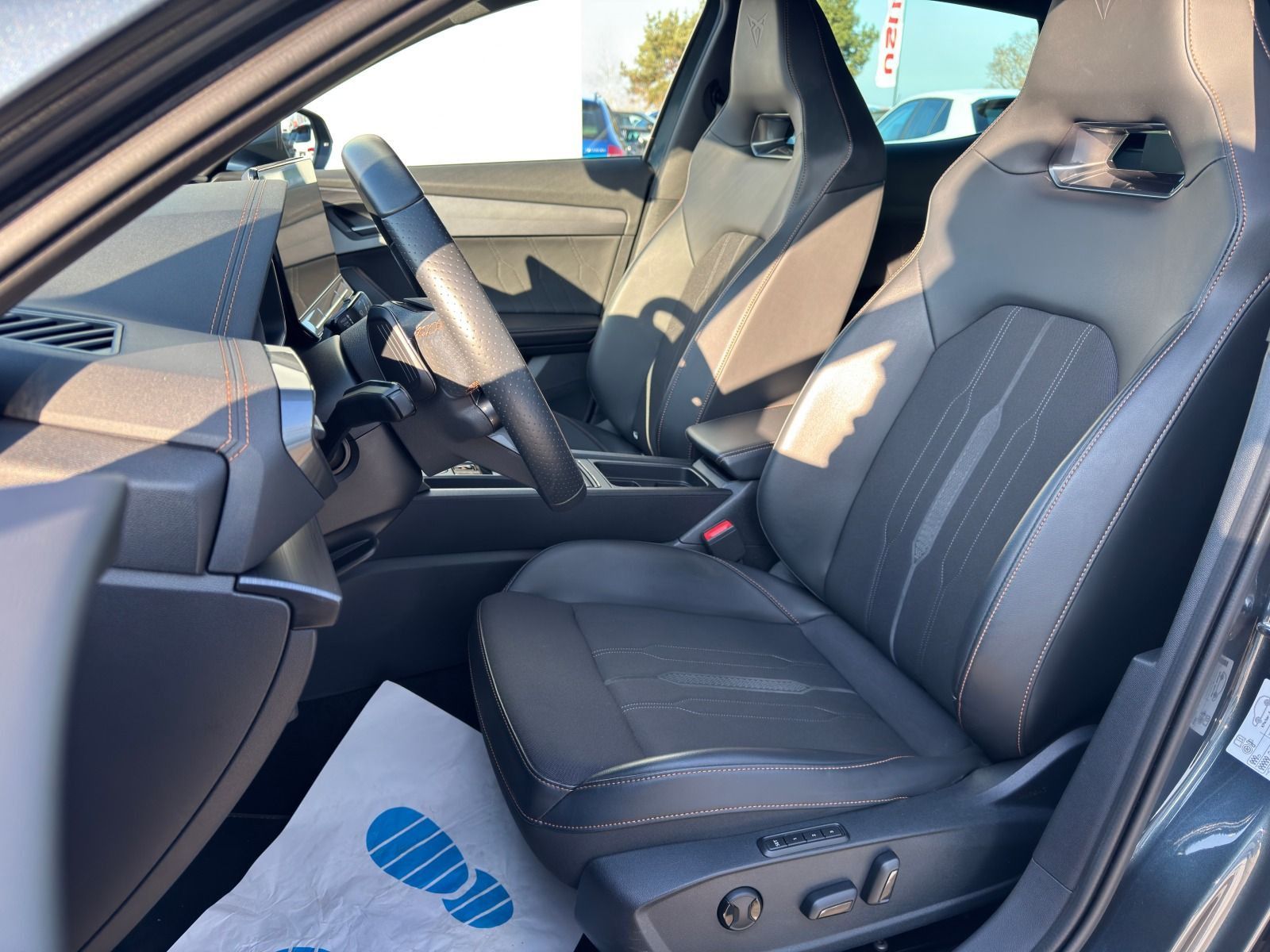 Fahrzeugabbildung CUPRA Formentor VZ 2.0 TSI 4Drive*RFK*19Zoll*eHeck*All