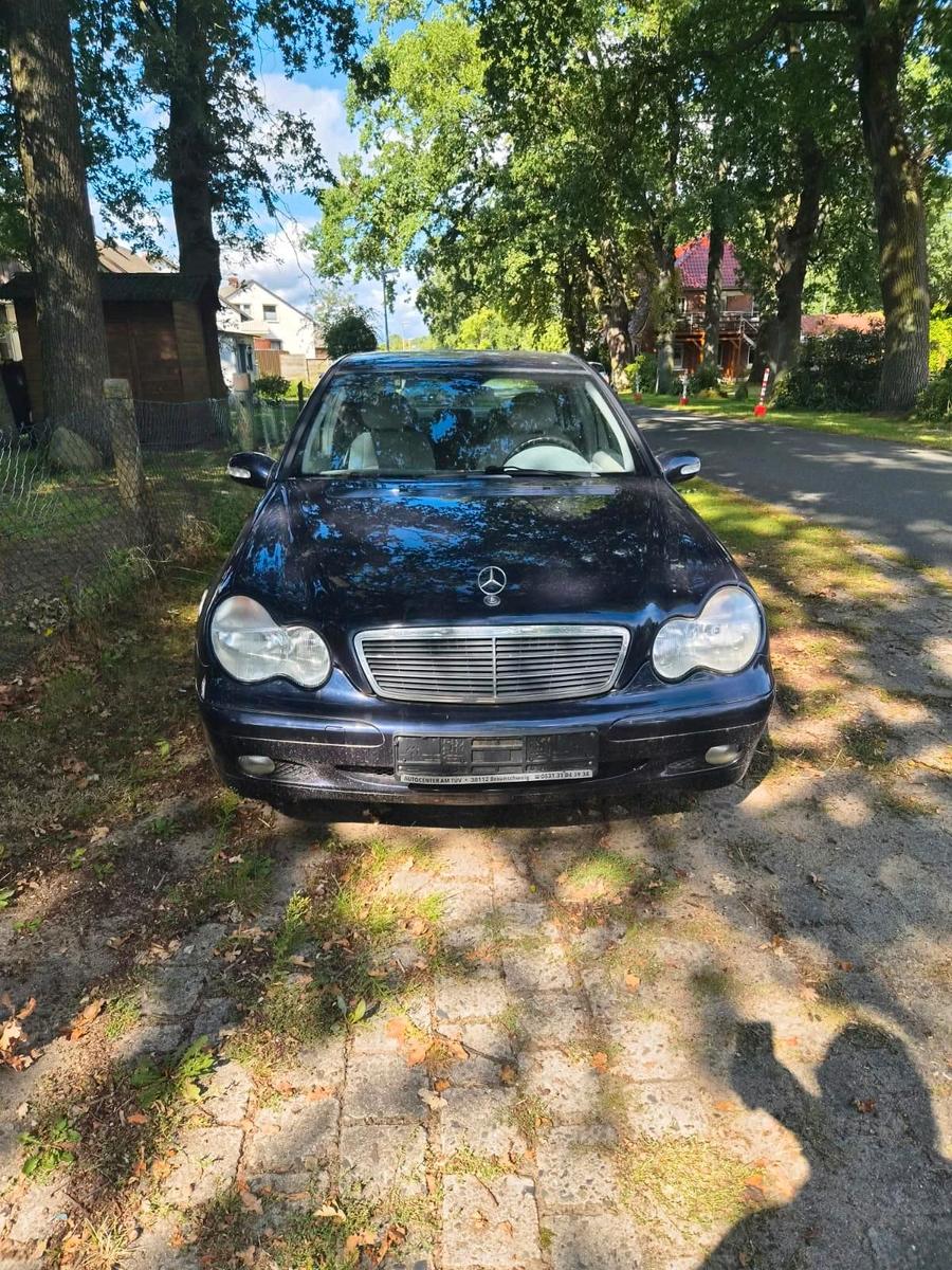 Mercedes-Benz C 180