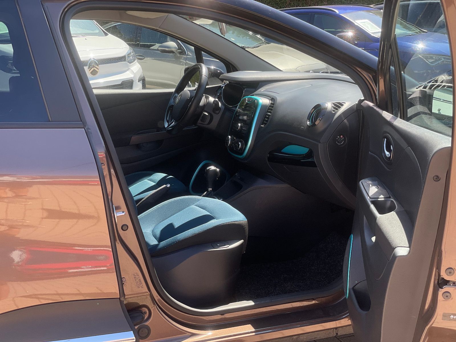 RENAULT Captur, 2016, Benzin, 120 PS