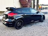 Ford Focus RS Allrad performance all black Recaro  - Ford: Performance