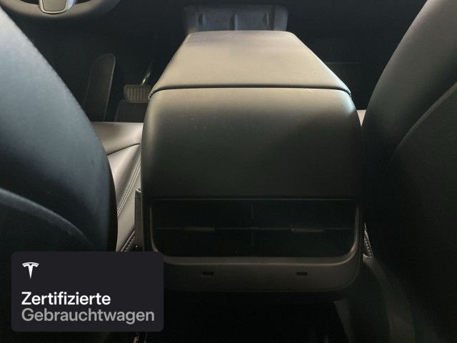 Tesla Model Y Long Range AWD foto 13