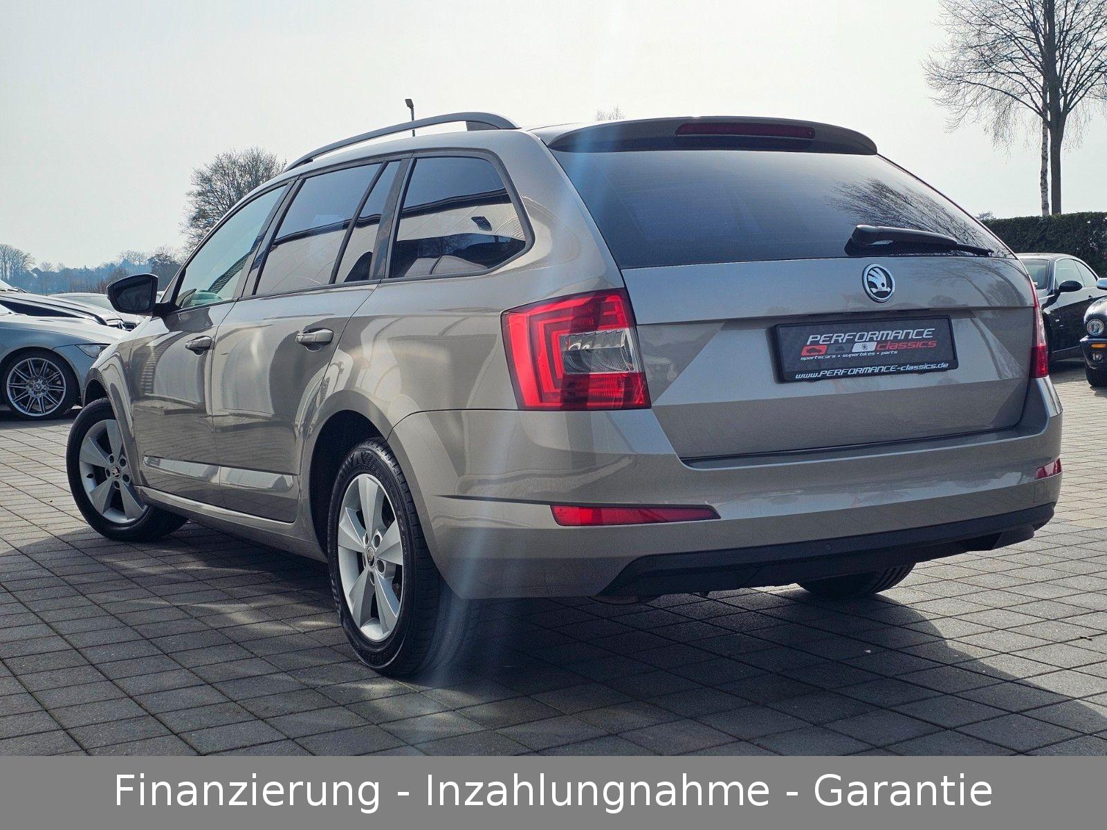 Skoda Octavia Kombi Elegance 1.4 Teilleder + Sitzheizu