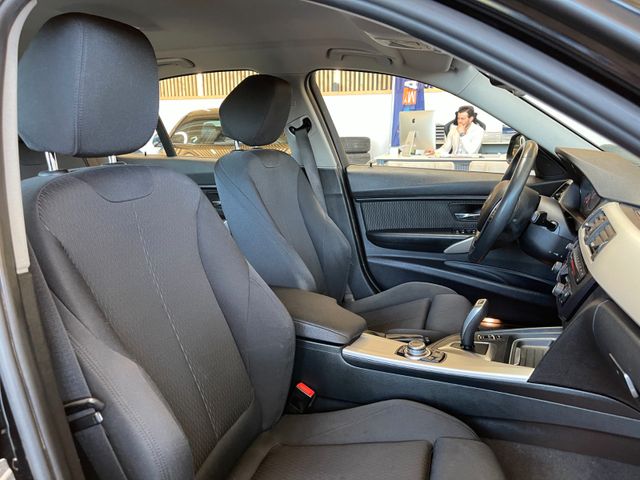 BMW 320 d Lim.  xDrive *NAVI*PDC*SZHZ*TEMPOMAT*4x4*