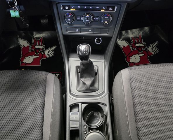 VW Touran — Foto 23