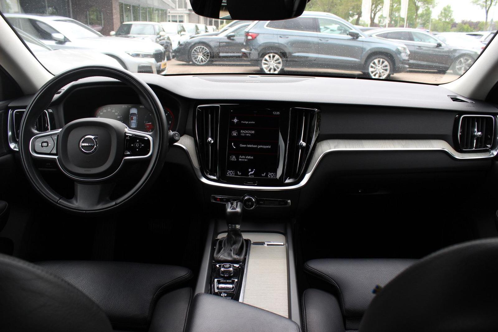 Volvo V60 2.0 D4 Inscription / Trekhaak / Camera / Led