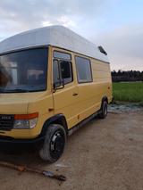 Mercedes-Benz Vario 615D - Mercedes-Benz 61