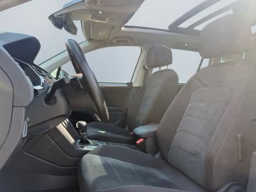 Volkswagen Tiguan - 9