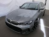 BMW 330i xDrive Limousine M Paket Drive/Park Assist  - BMW 330 Limousine 330i m paket mit Benzin-Antrieb