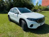 Mercedes-Benz EQA 250 | Top | Scheckheft | idR AC geladen - Mercedes-Benz EQA mit Panoramadach
