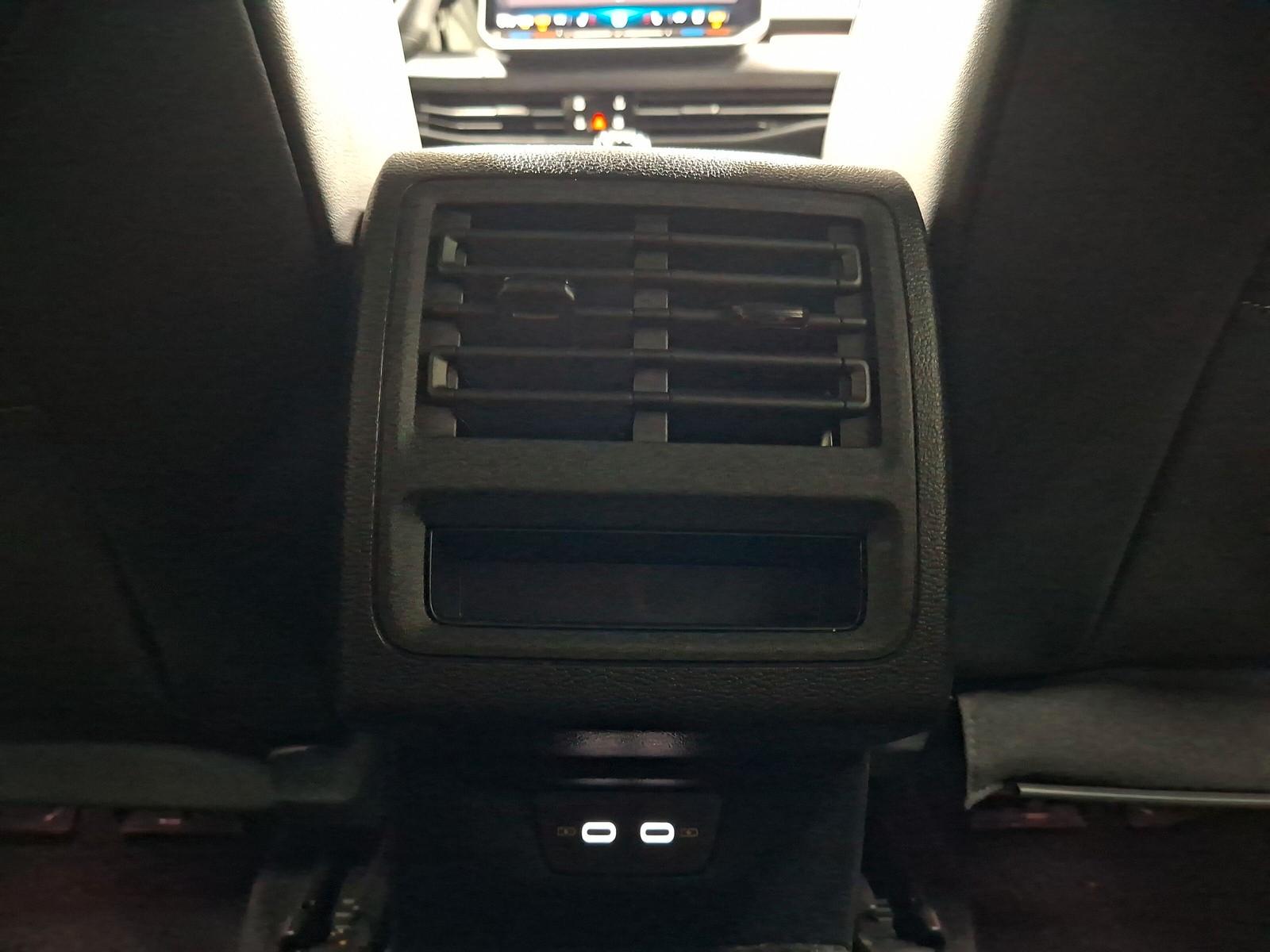 Volkswagen Golf VIII 1.5 TSI R-Line ACC Rf.kamera LED, миниатюра 15