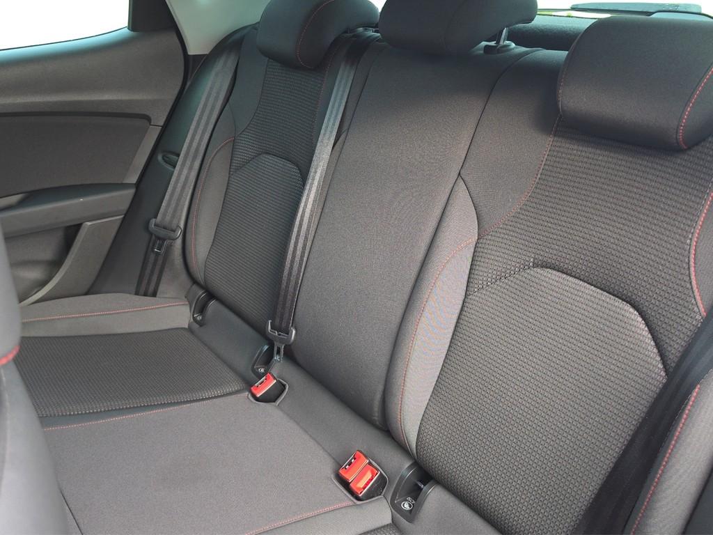 Seat Leon 1.8 TSI FR VOLL-LED*NAV*TEMP*SHZ*PDC*NEBEL*
