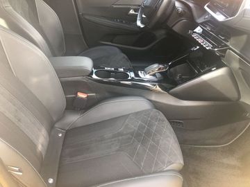Peugeot 208 Elektromotor 136 GT Pack