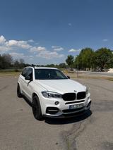 BMW X5 M50 M50d - - BMW X5 M50 aus 2015