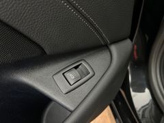 BMW 520 d M Sport Line / 2.HD / NUR 87.tKM /PANORAMA BMW 520 d M Sport Line / 2.HD / NUR 87.tKM /PANORAMA