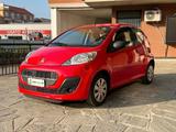 Peugeot 107 1.0 68CV 3p. Active - rote Peugeot 107