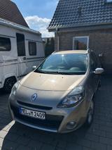 Renault Clio Grandtour Night & Day TCE 100 Eco2 Nigh... - Renault Clio: Kombi, E10