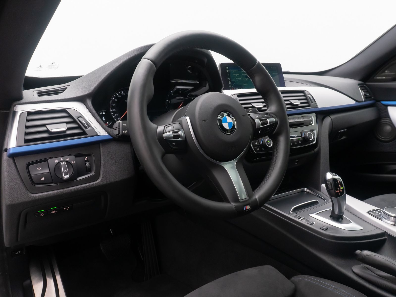 Fahrzeugabbildung BMW 320 Gran Turismo M Sport Kamera Alarm HUD 19Zoll