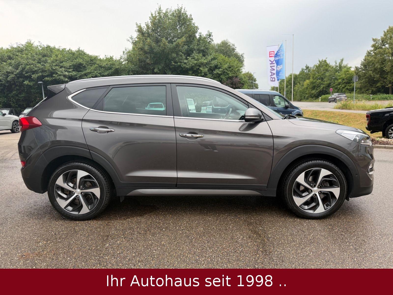 Hyundai Tucson 1.7 CRDi Premium Aut. *LED/AHK/CAM/LEDER*