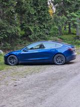 Tesla Model 3  Neuer Akku,  allrad dual motor, AHK - Tesla Model 3 in Freiburg