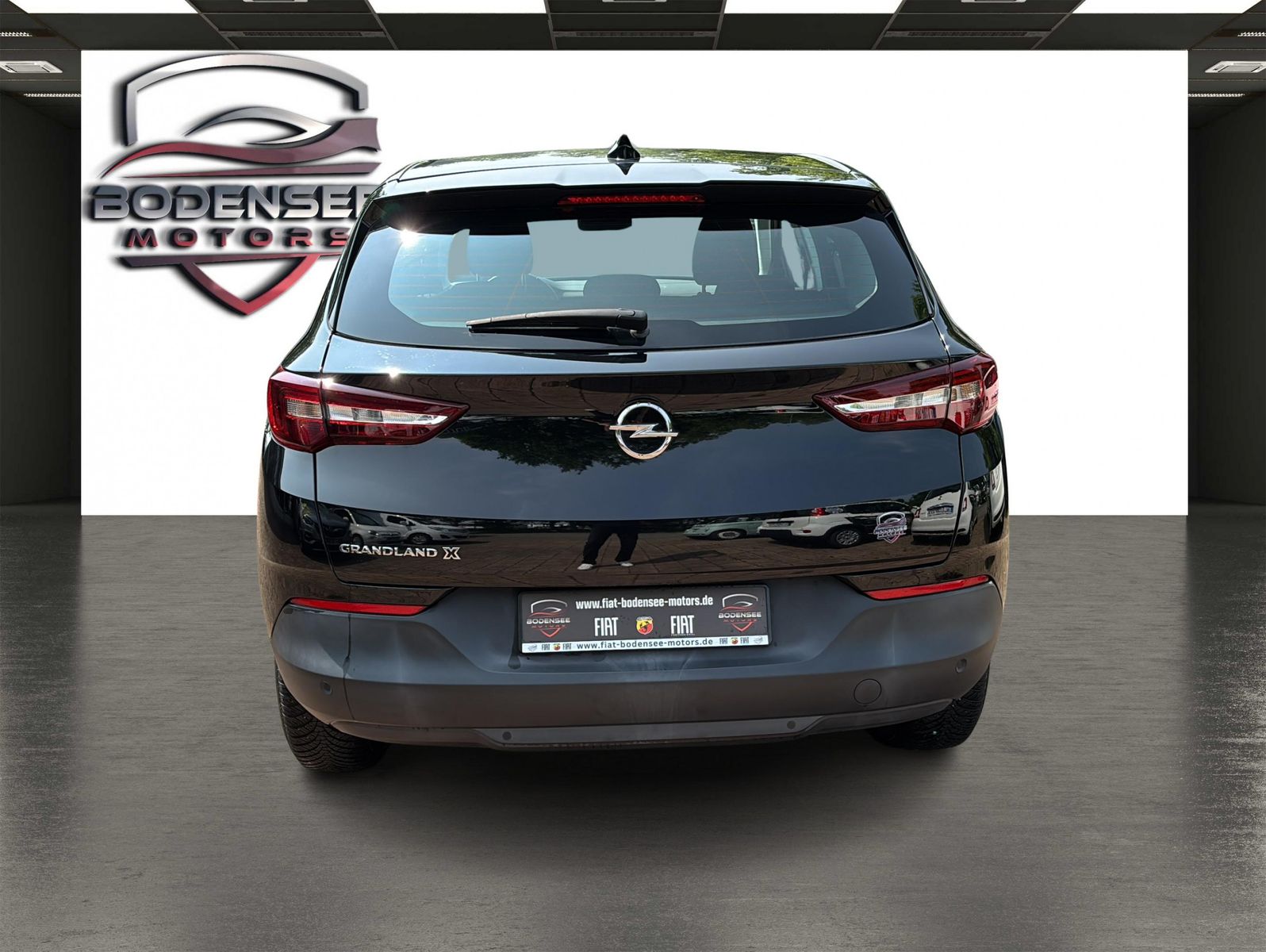 Fahrzeugabbildung Opel Grandland X 1.2 Turbo 96kW Edition Auto