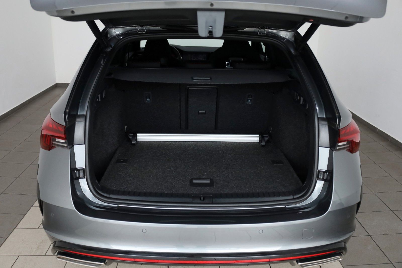 Fahrzeugabbildung SKODA Octavia Combi RS Navi,LED,HUD,ACC,Apple CarPlay