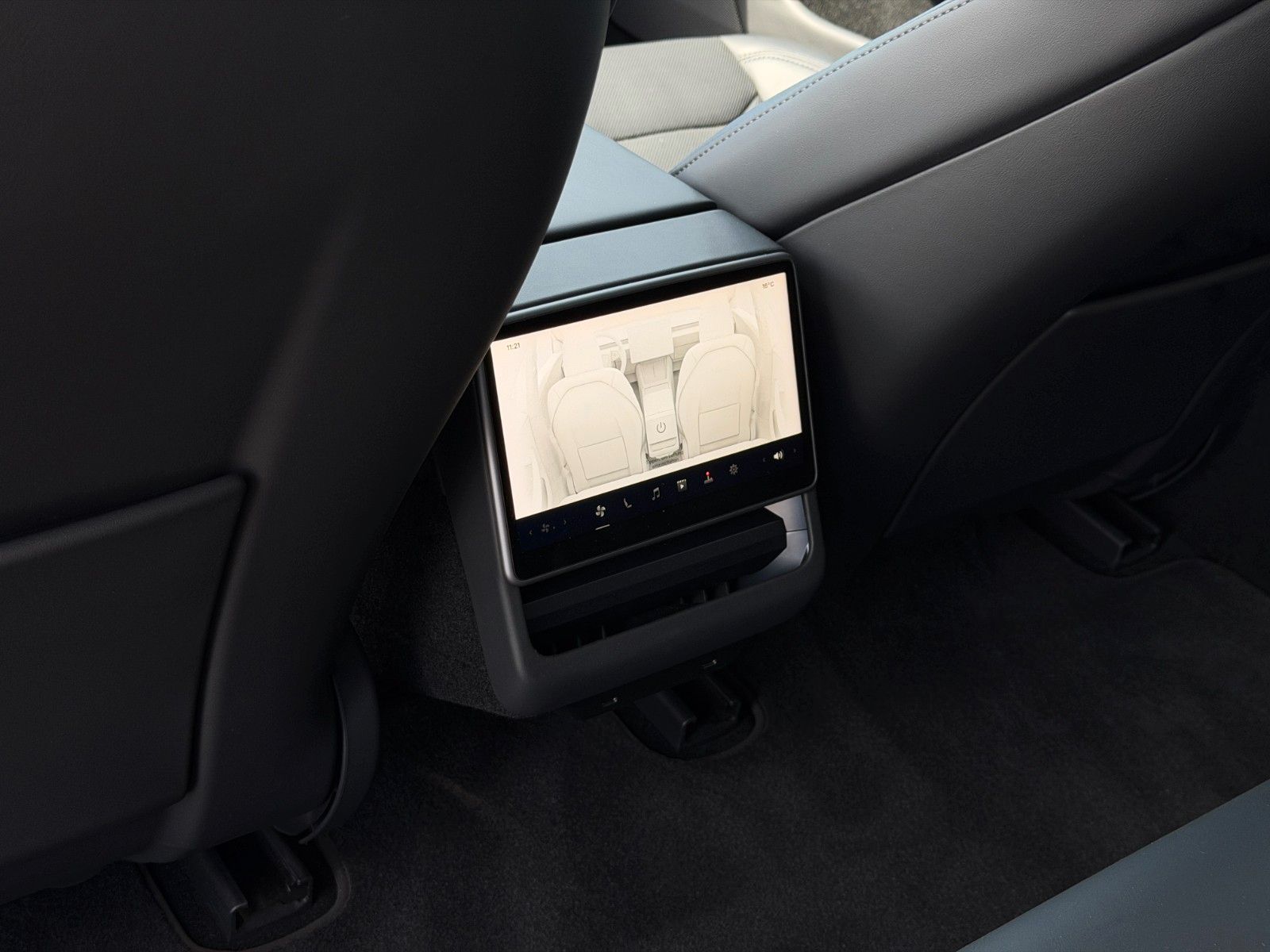 Tesla MODEL 3 HIGHLAND LR AWD ENHANCED AP 4 KI foto 17