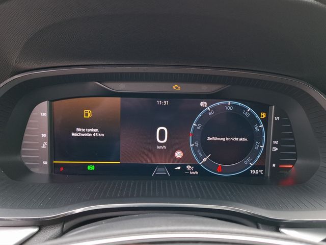 Octavia Combi 2.0TDI DSG Ambition AHK
