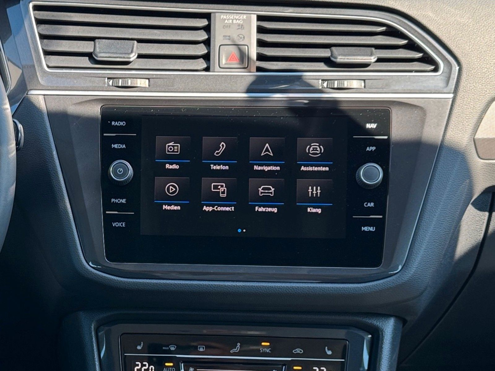 Fahrzeugabbildung Volkswagen Tiguan Allspace Life 1.5 TSI
